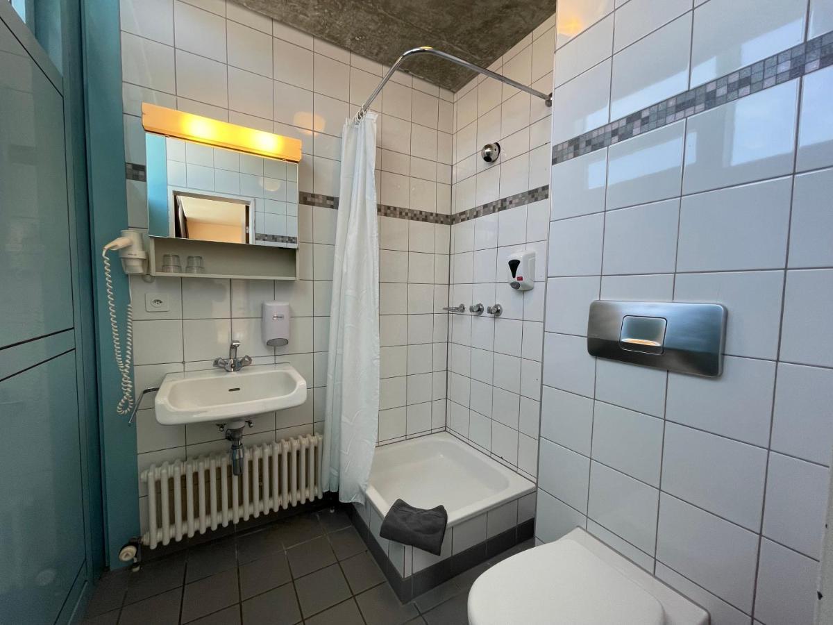 Hostel Geneva Hostel *